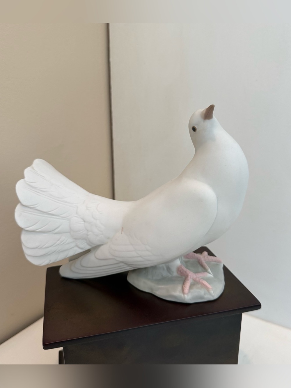 Vintage Lladró Matte White Dove Pigeon Figurine Hand Made Spain Porcelain Bird
